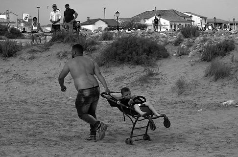 Photographie; streetphotography; noir et blanc; saintes maries