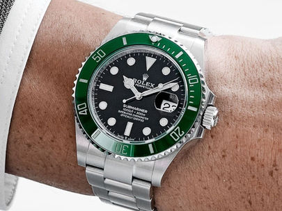 勞力士 Rolex Submariner Date 126610LV：經典黑綠配色，延續潛水腕錶傳奇