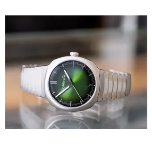 綠光之下的流線哲學 亨利慕時 H. Moser & Cie Streamliner 6200-1200 的當代優雅