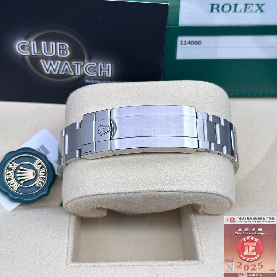 Thumbnail: Rolex Submariner 114060