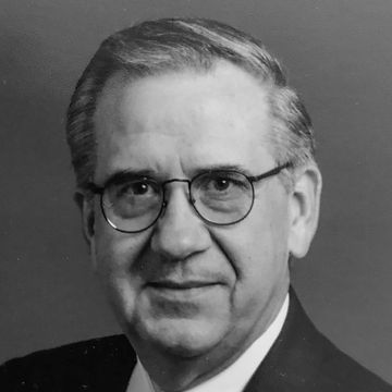 MCPEEK, FP OBIT PHOTO.jpeg