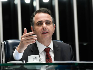 Pacheco derruba reoneração dos municípios e prorroga MP por mais 60 dias.