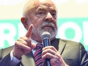 Ipec: 8% dos eleitores de Bolsonaro aprovam e 56% desaprovam governo Lula; 33% consideram regular.