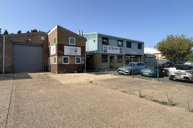 Sandford Lane Industrial Estate in Wareham – served daily by HG Same Day Courier