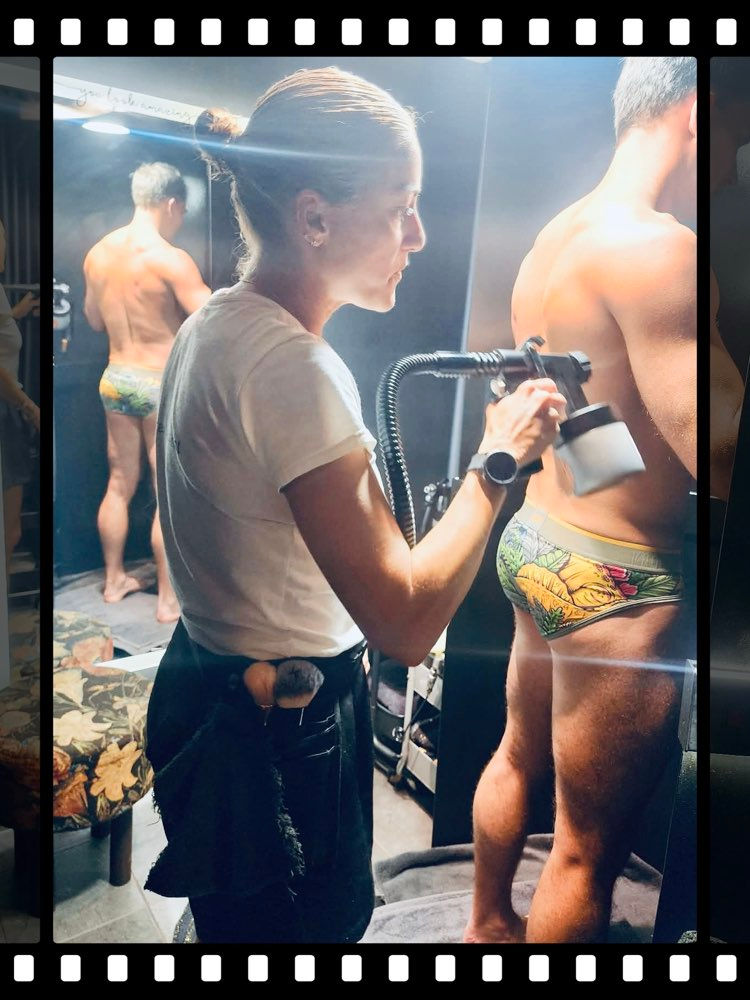 Where can men get spray tans in Brisbane? At Personal Tanner