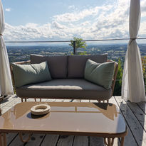 Lodge cosy et élégant en Auvergne : vue grandiose et détente assurée