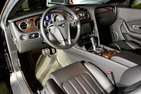 Detalhe Interior Bentley Continental GT V8S