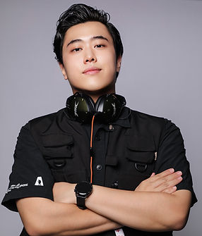 ZAMRIC Profile (Original) (1)_edited_edited.jpg