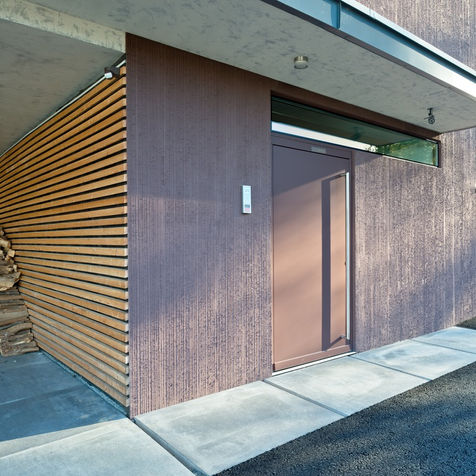 Moderne Fassadenarbeit mit Vollwärmeschutz an Einfamilienhaus in Villach