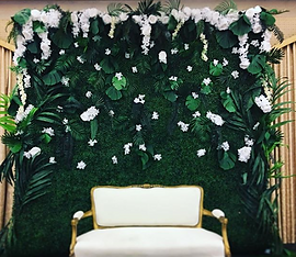 boxwood_wall_at_eastonian.png