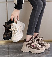 Women Sports Lace Up Sneakers