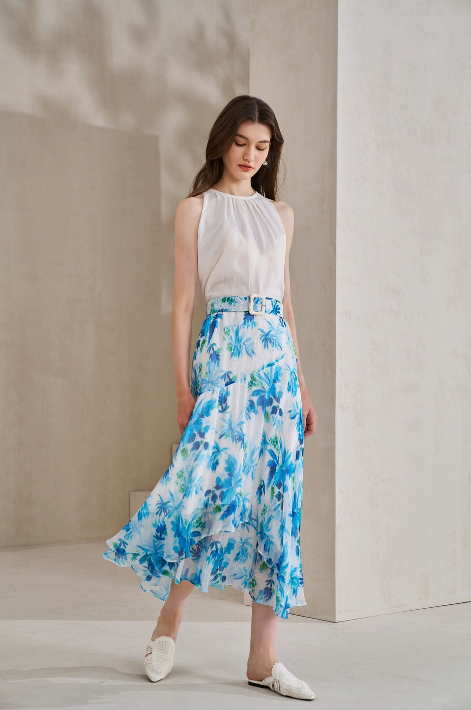 Gonna in seta: poesia tessuta in ogni piega