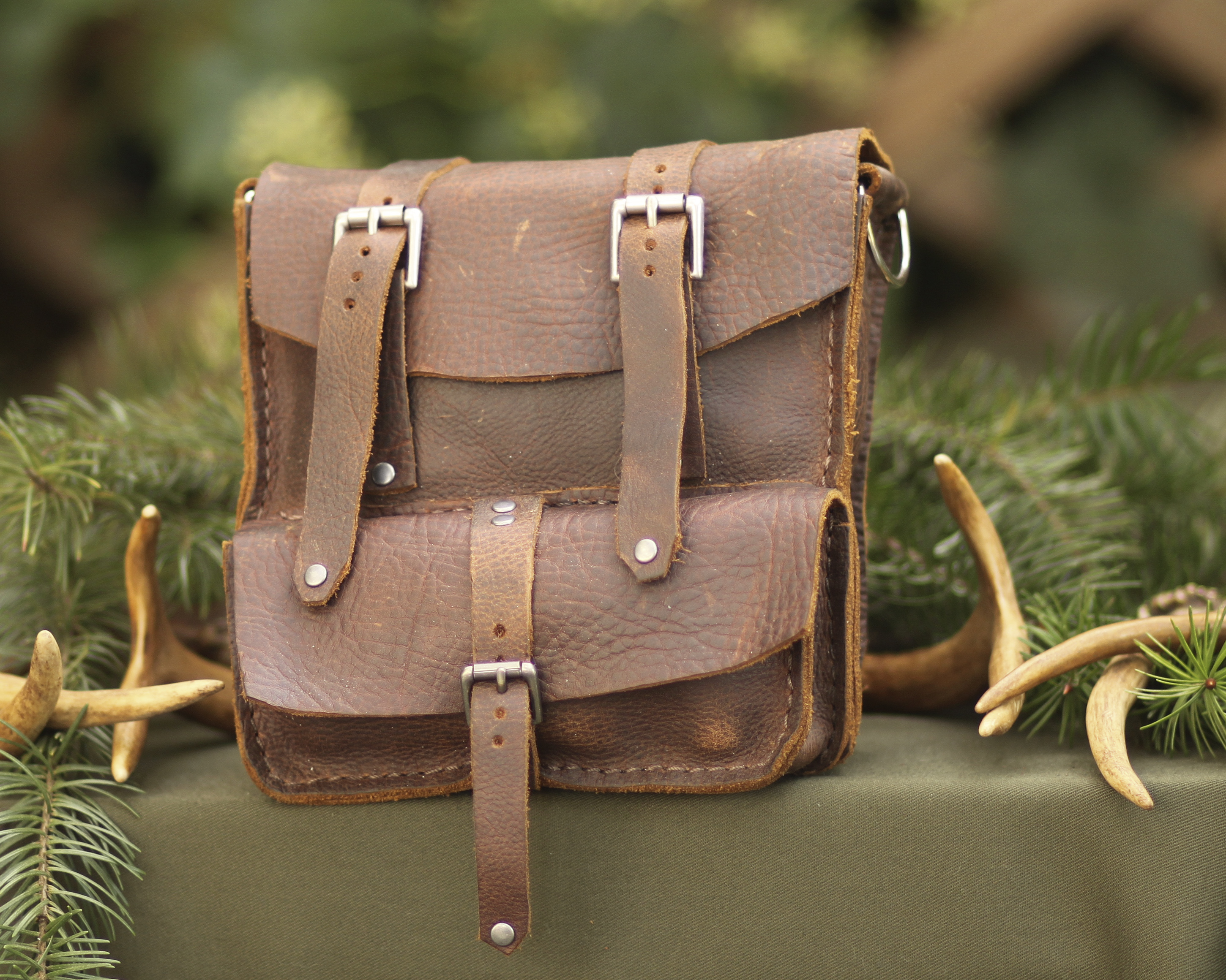 Soaring Scavengers Belt Pouch