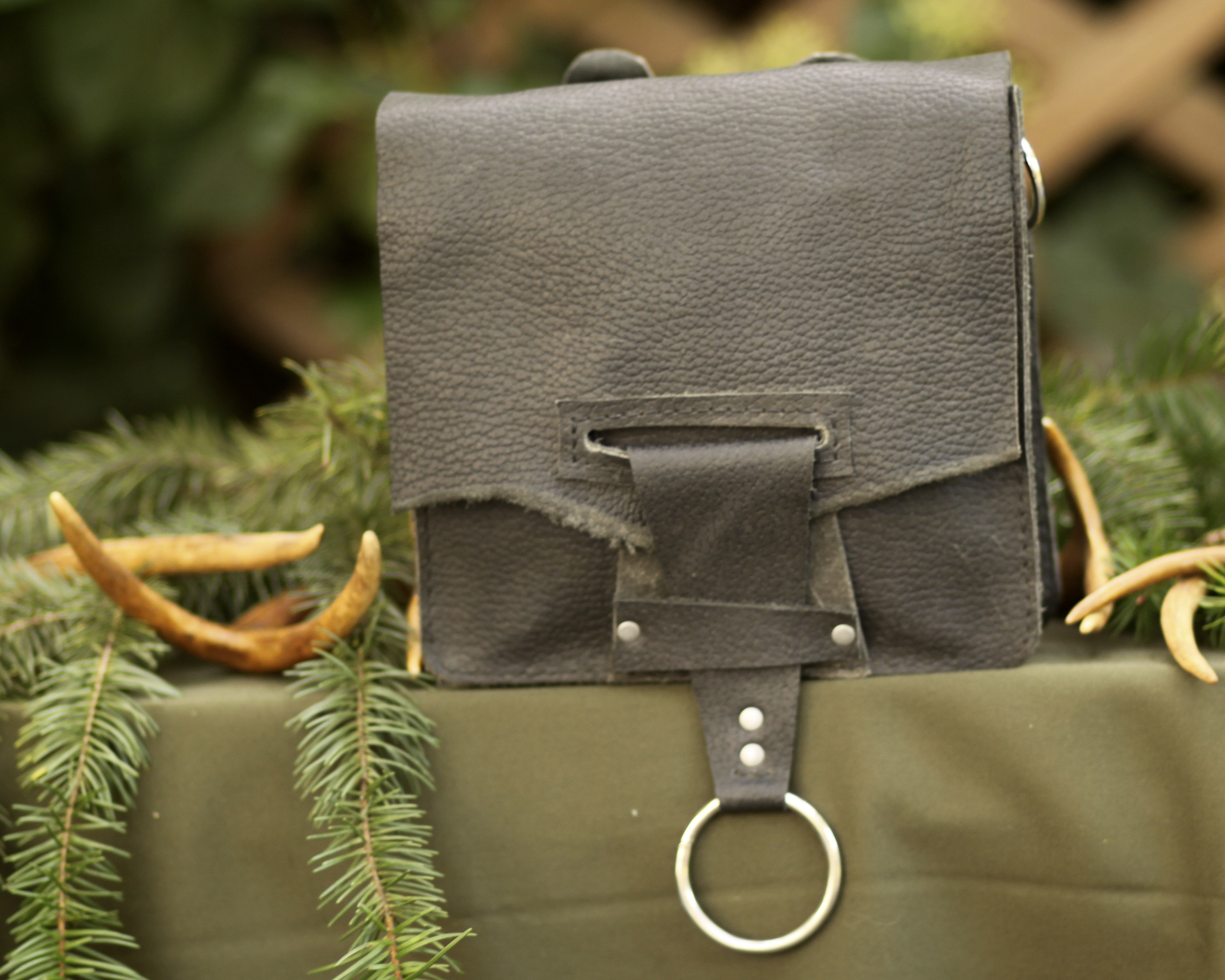 Soaring Scavengers Belt Pouch