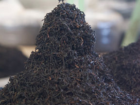 Blended vs. Unblended Tea: Understanding the Difference in Your Cup