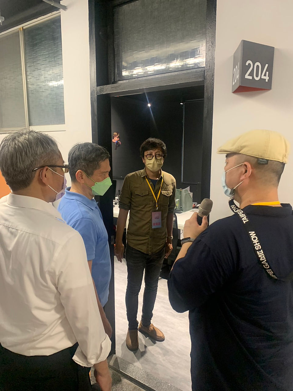 文化部長官參觀動畫創作者基地魔特創意辦公室