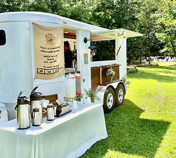 Klondyke Farms Cafe @ Oak and Fennel Farms on weddin day
