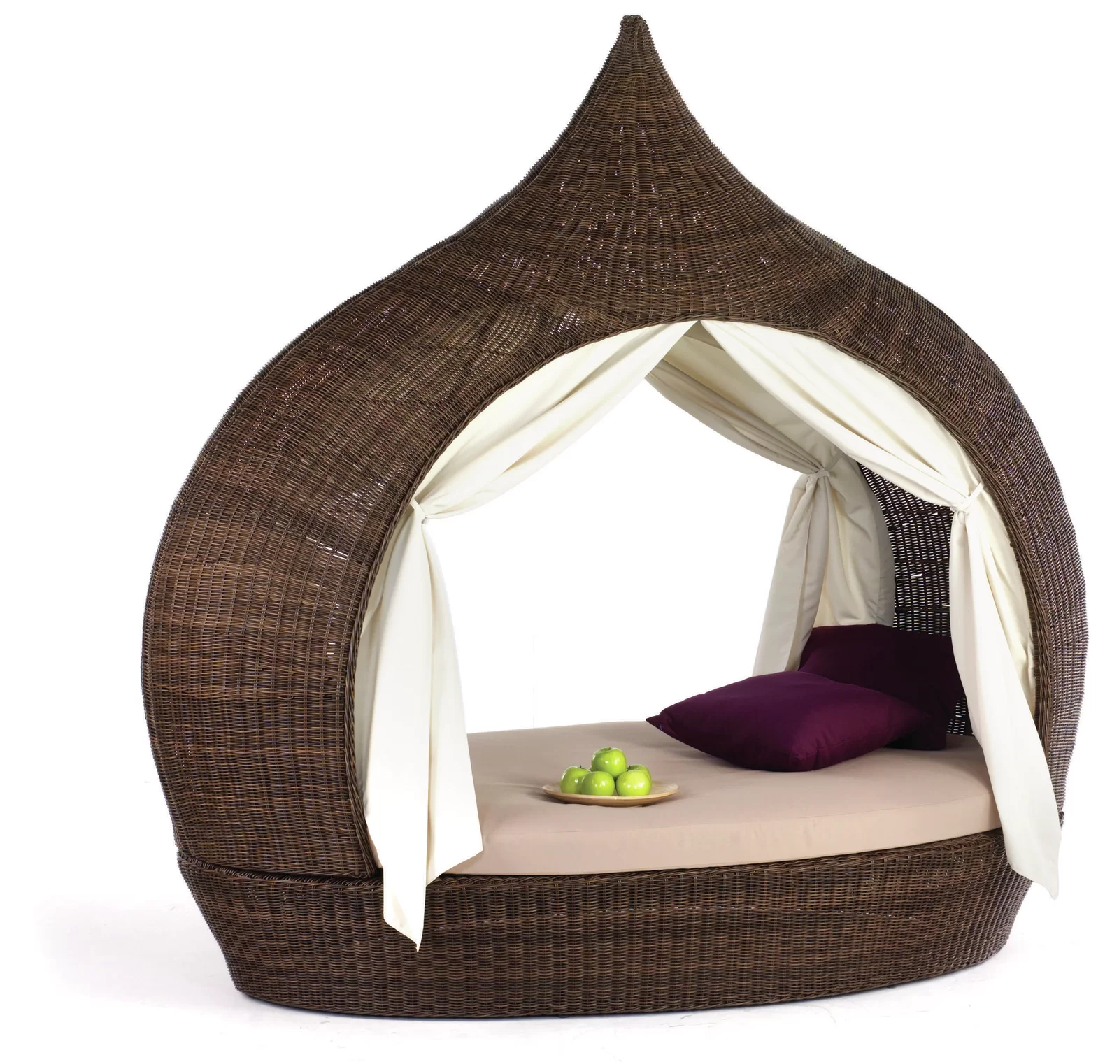 Domus Ventures Eye Catcher Outdoor Patio Daybed (P)