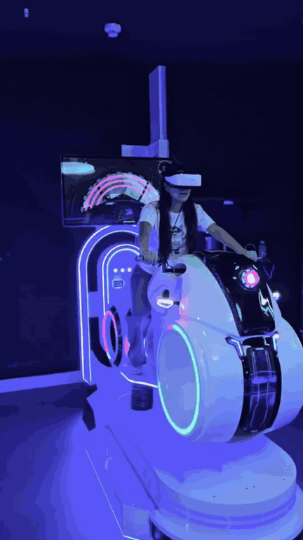 07 - thunder-bolt-vr-machine-video-footer-4s.gif