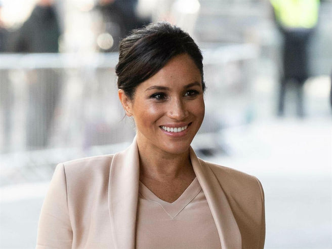 Мода по-королевски: Меган Маркл создаст коллекцию одежды
