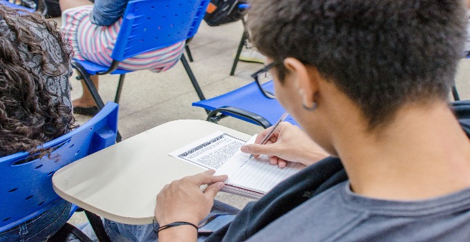 Aulas estão previstas pra iniciar no dia 25 deste mês. Mais de 600 candidatos participaram do vestibular que aconteceu no município de Amapá.