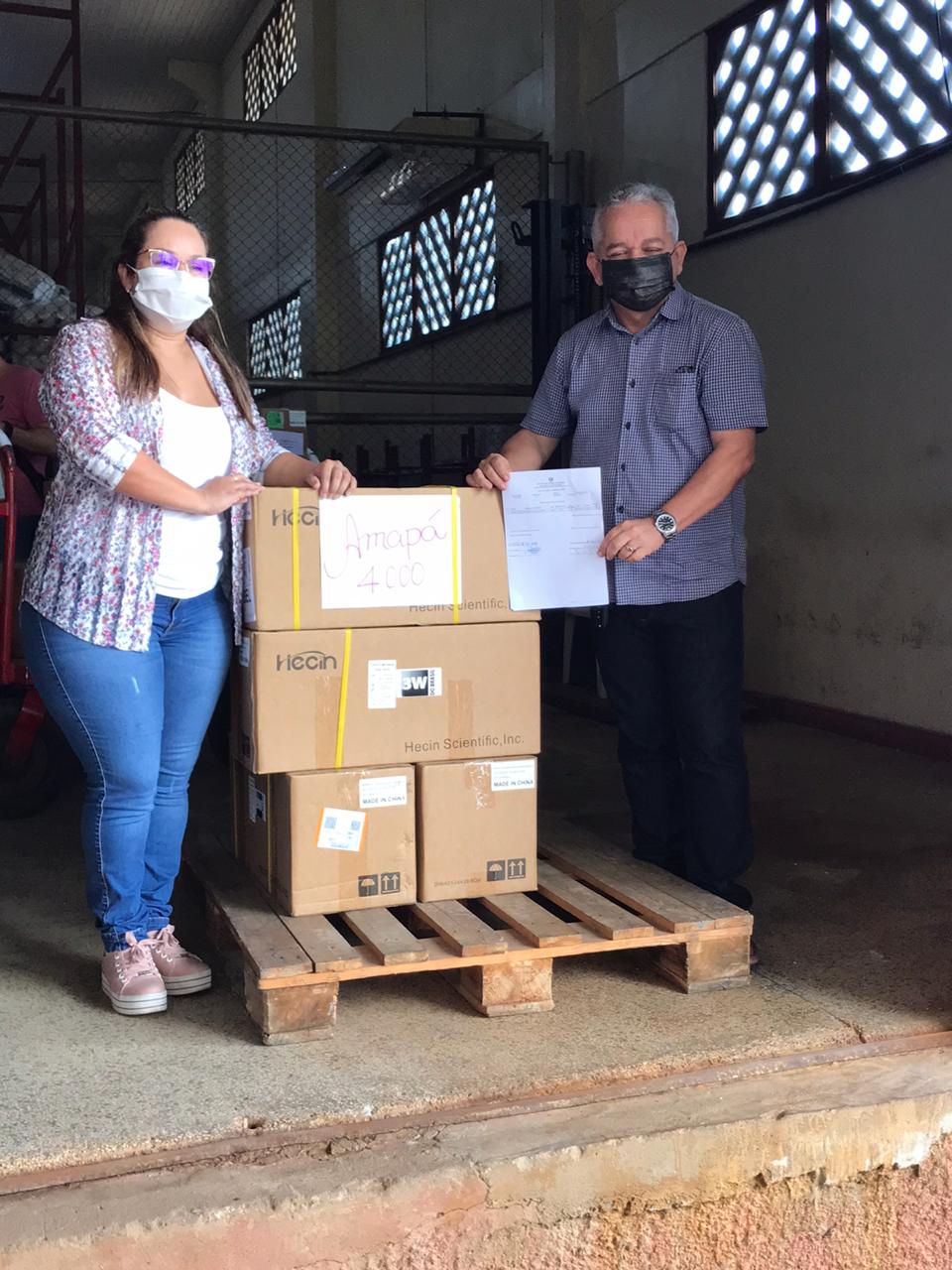 Prefeito Carlos Sampaio recebe testes rápido
