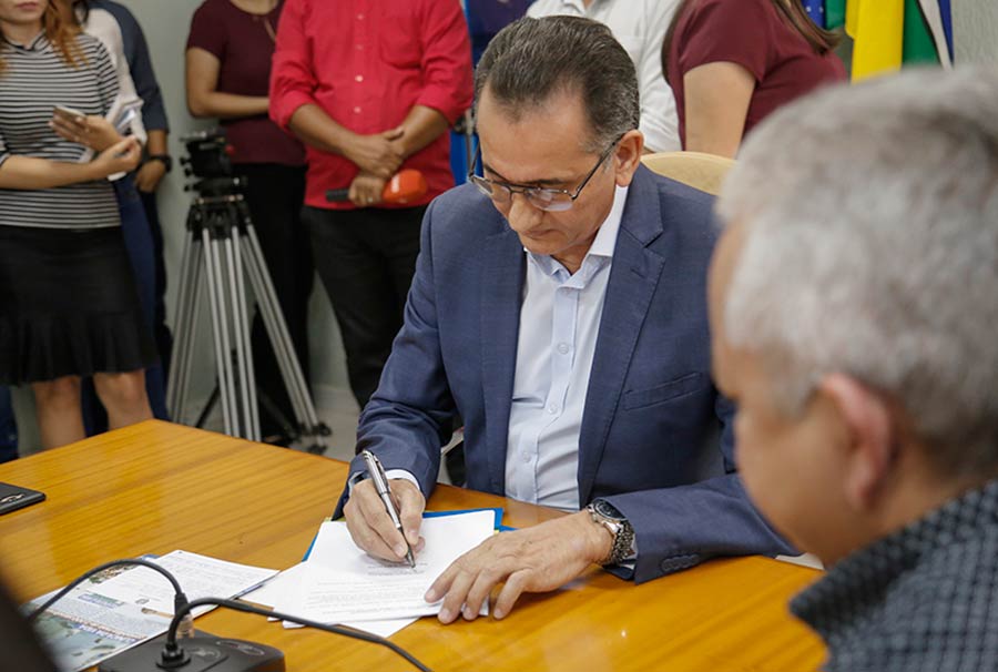 Governador Waldez Góes também anunciou a convocação de 27 técnicos efetivos para compor o quadro da Ueap