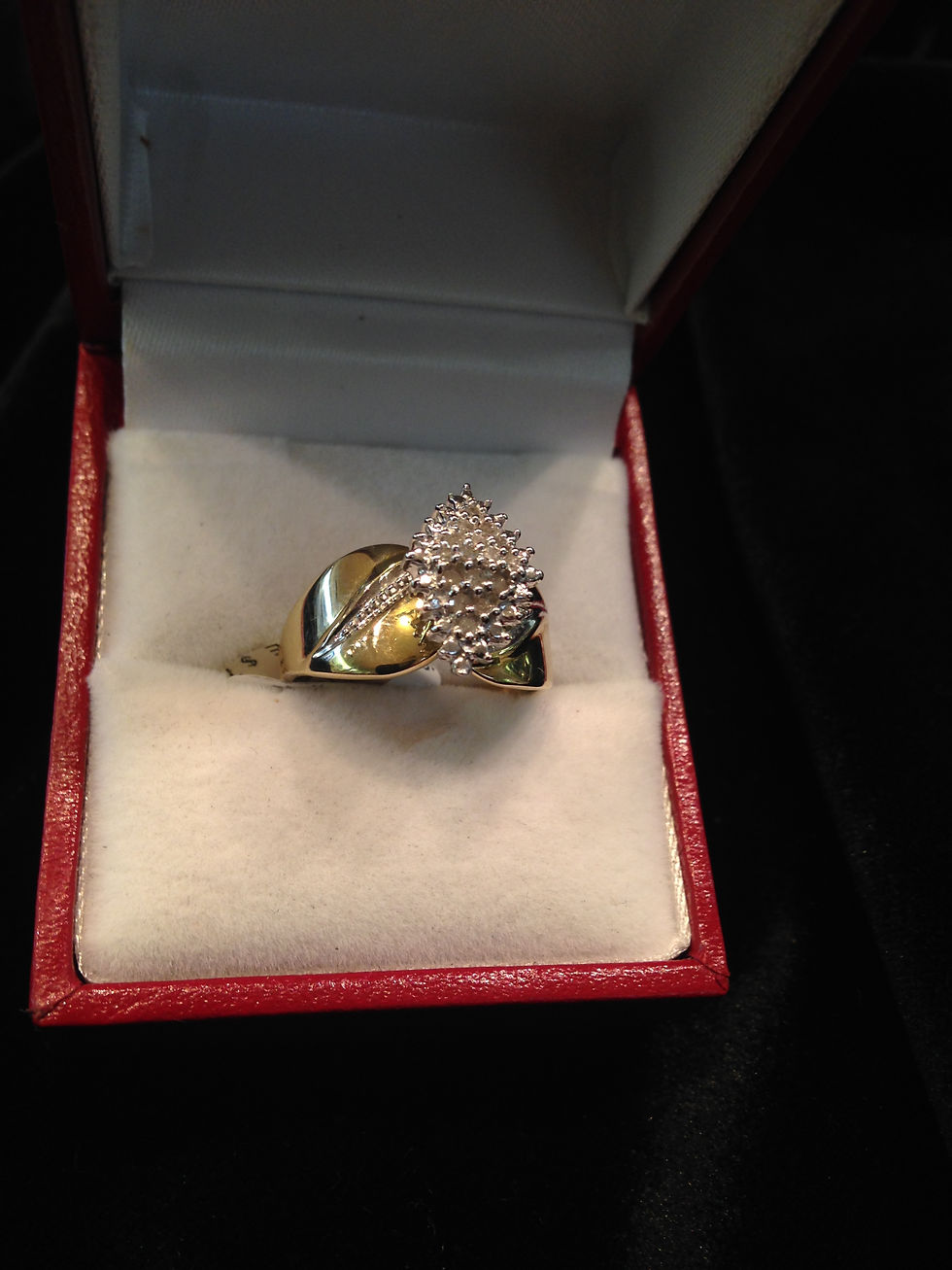 Thumbnail: 10kt Yellow Gold with Diamonds