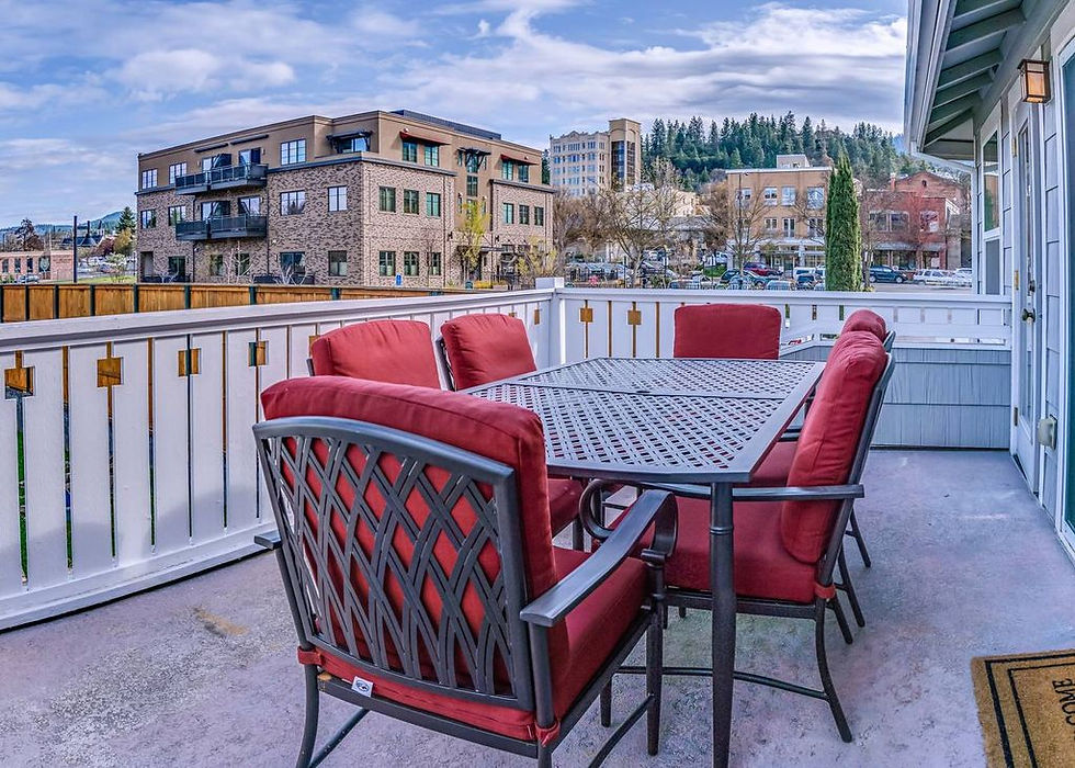 Pioneer Homes - Craftsman House Views of Ashland