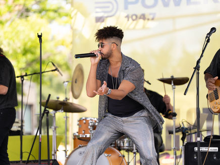 Power 104.7 Brings Back 7th Street Live