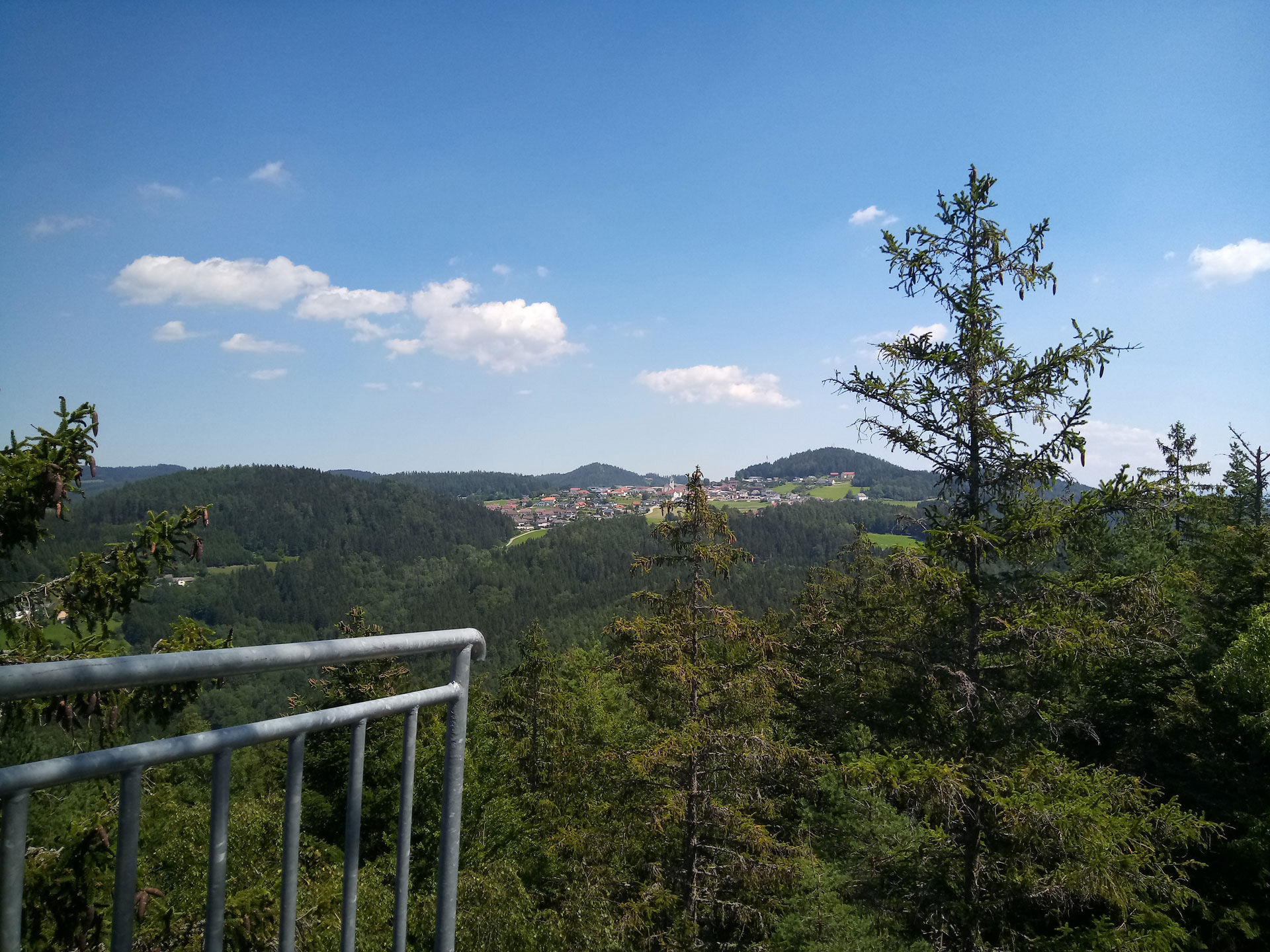 Blick auf St.Leonhard