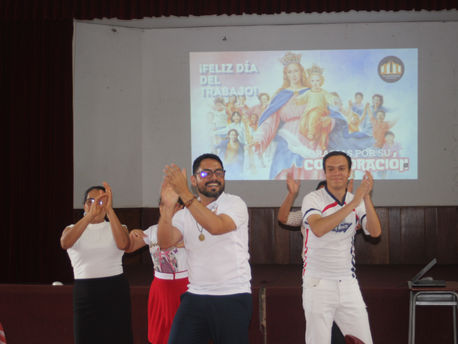 ALMUERZO CON NUESTROS COLABORADORES EN CASA