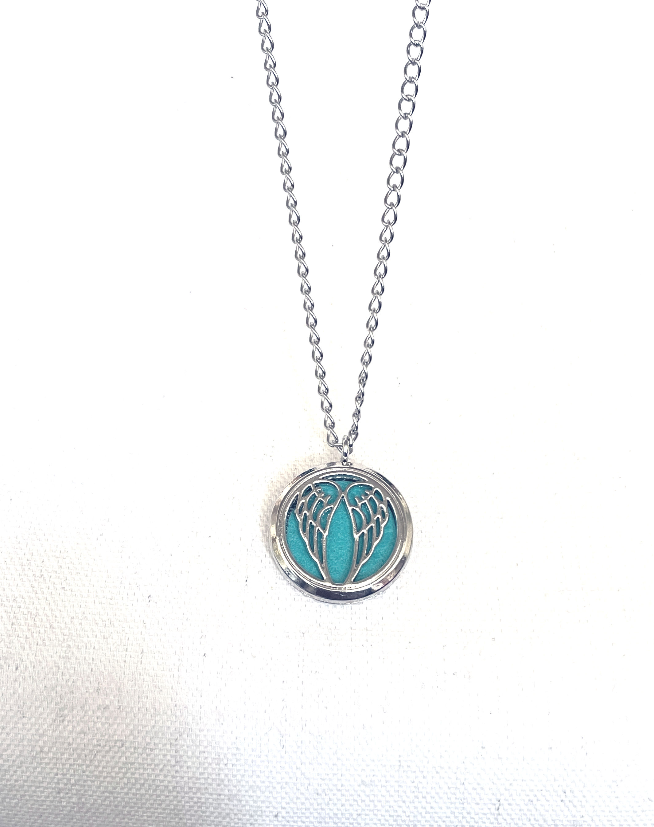 Angel Wings Aromatherapy Diffuser Necklace