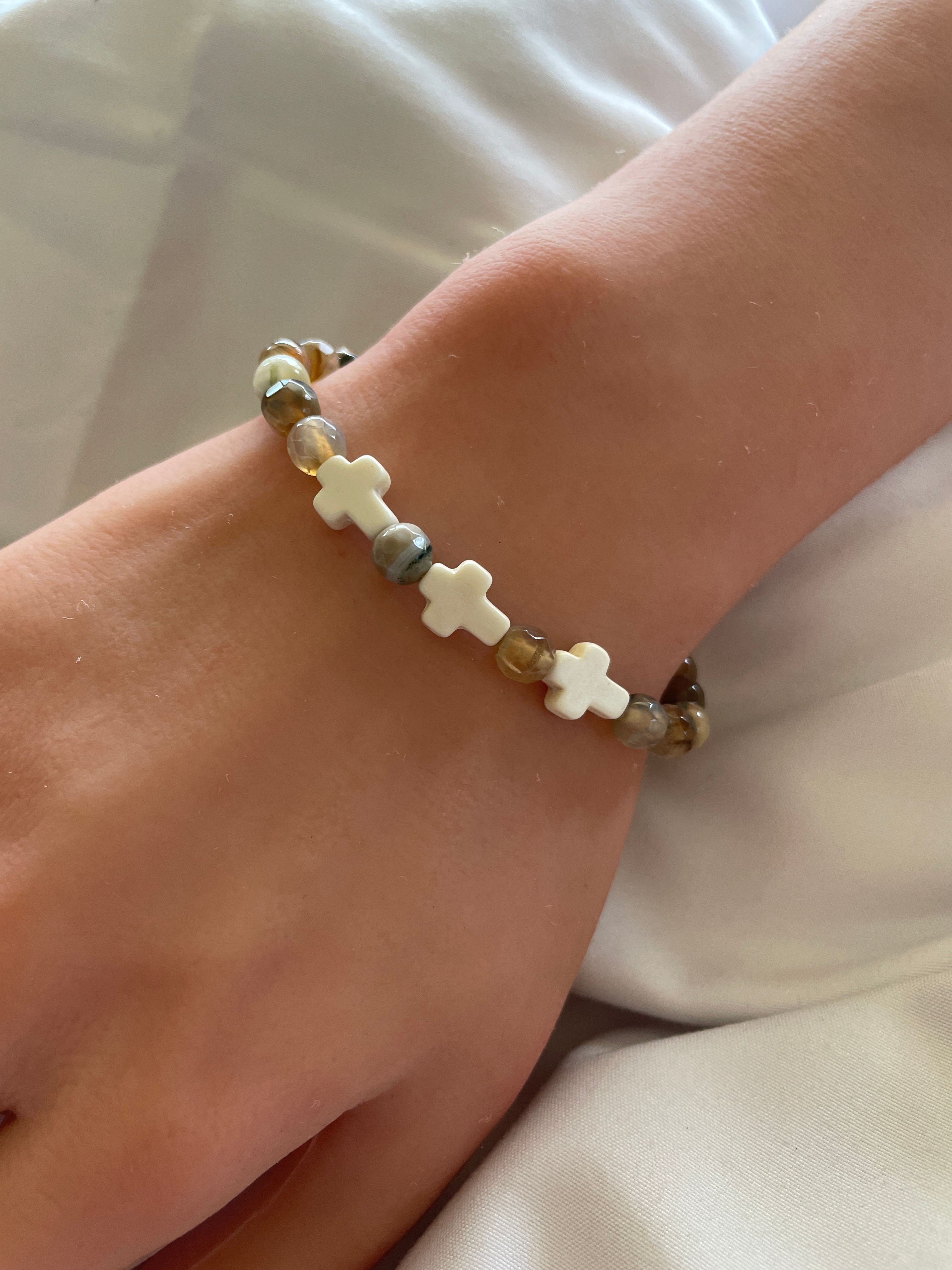 Earth & Faith Cross Stretch Bracelet