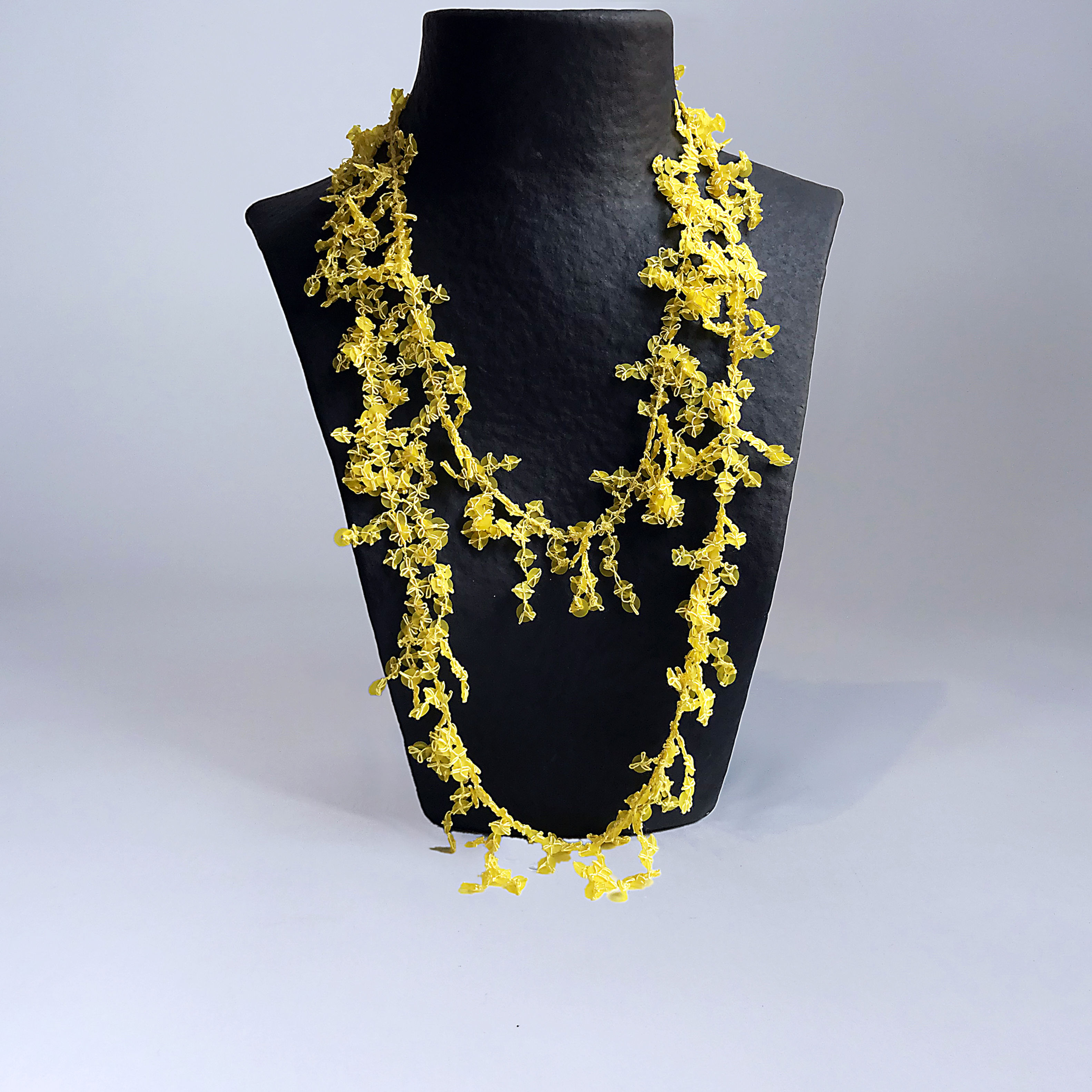 Collier Corall yellow matt