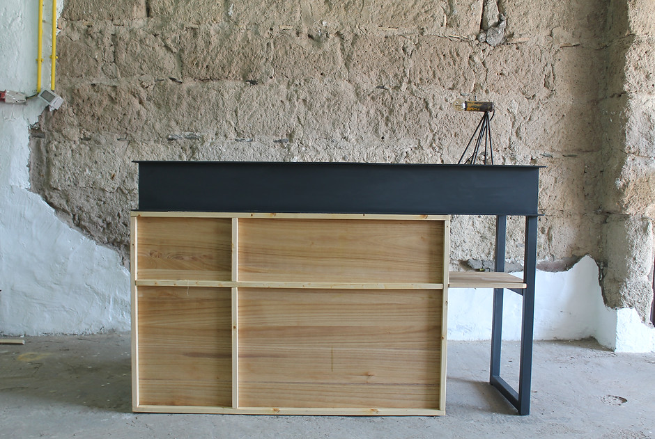 mueble recibidor de madera y acero. fabricado en gran canaria 