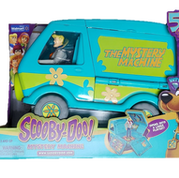 Exclusive Scooby Doo Mystery Machine 50 Years w/ Fred Figure