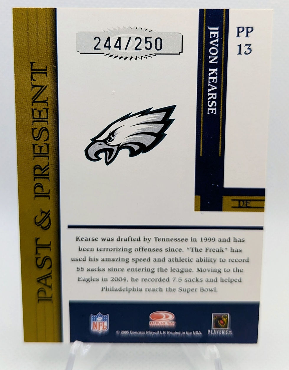 Thumbnail: 2005 Donruss Gridiron Gear Past & Present Silver /250 Jevon Kearse #PP13
