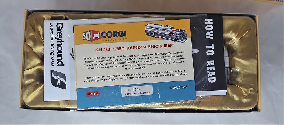 Thumbnail: 2006 Corgi 50th Anniversary Collection GM-4501 Greyhound Scenicruiser US54415