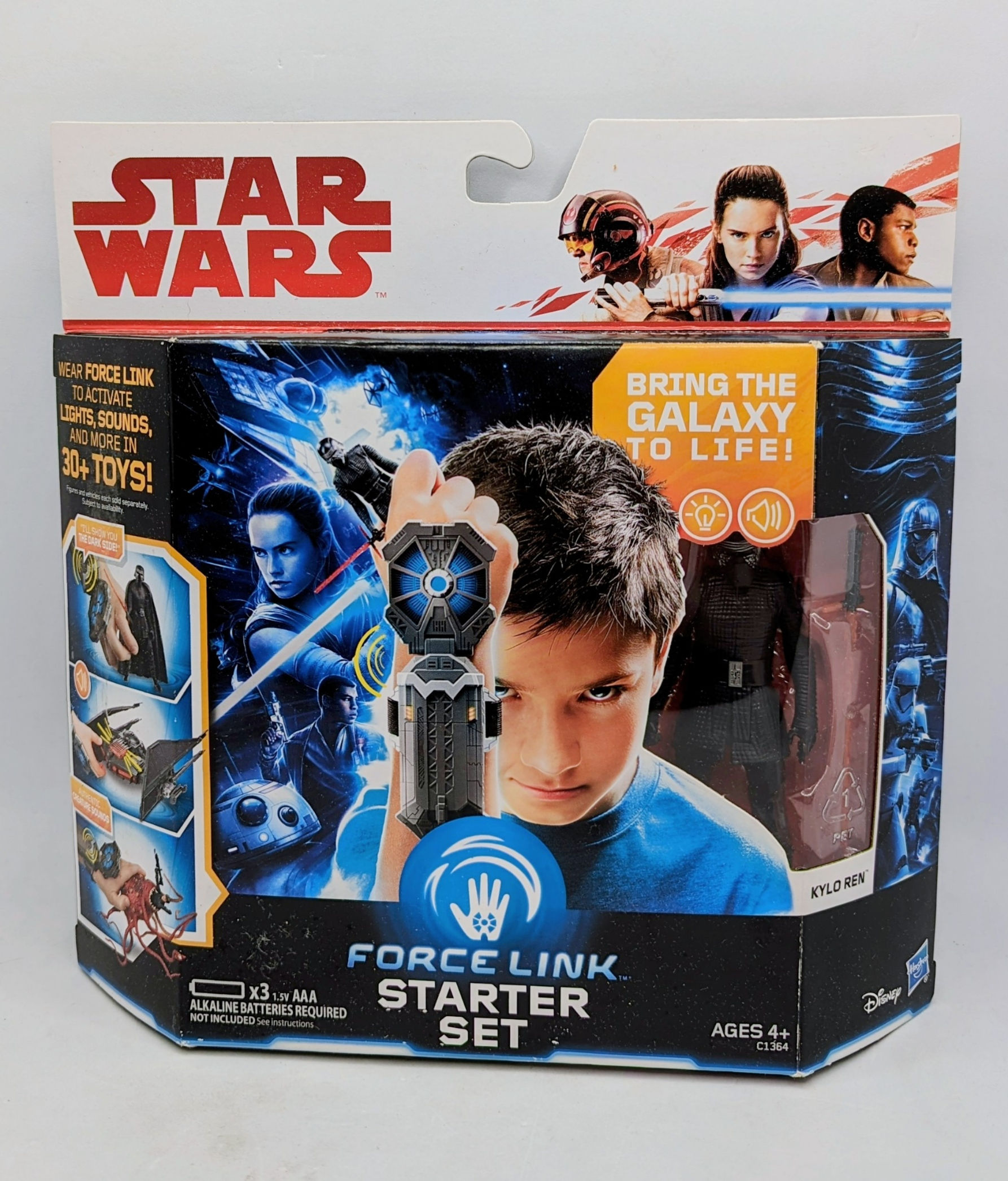 2017 Hasbro Star Wars Force Link Starter Set with Kylo Ren Figure