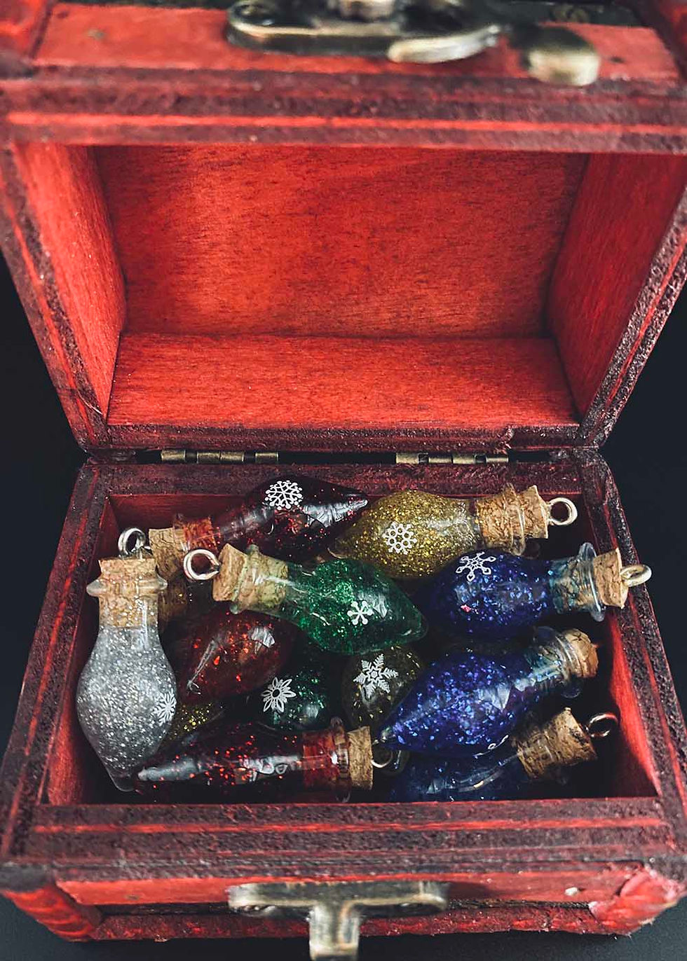Thumbnail: caspian creations potion bottle set