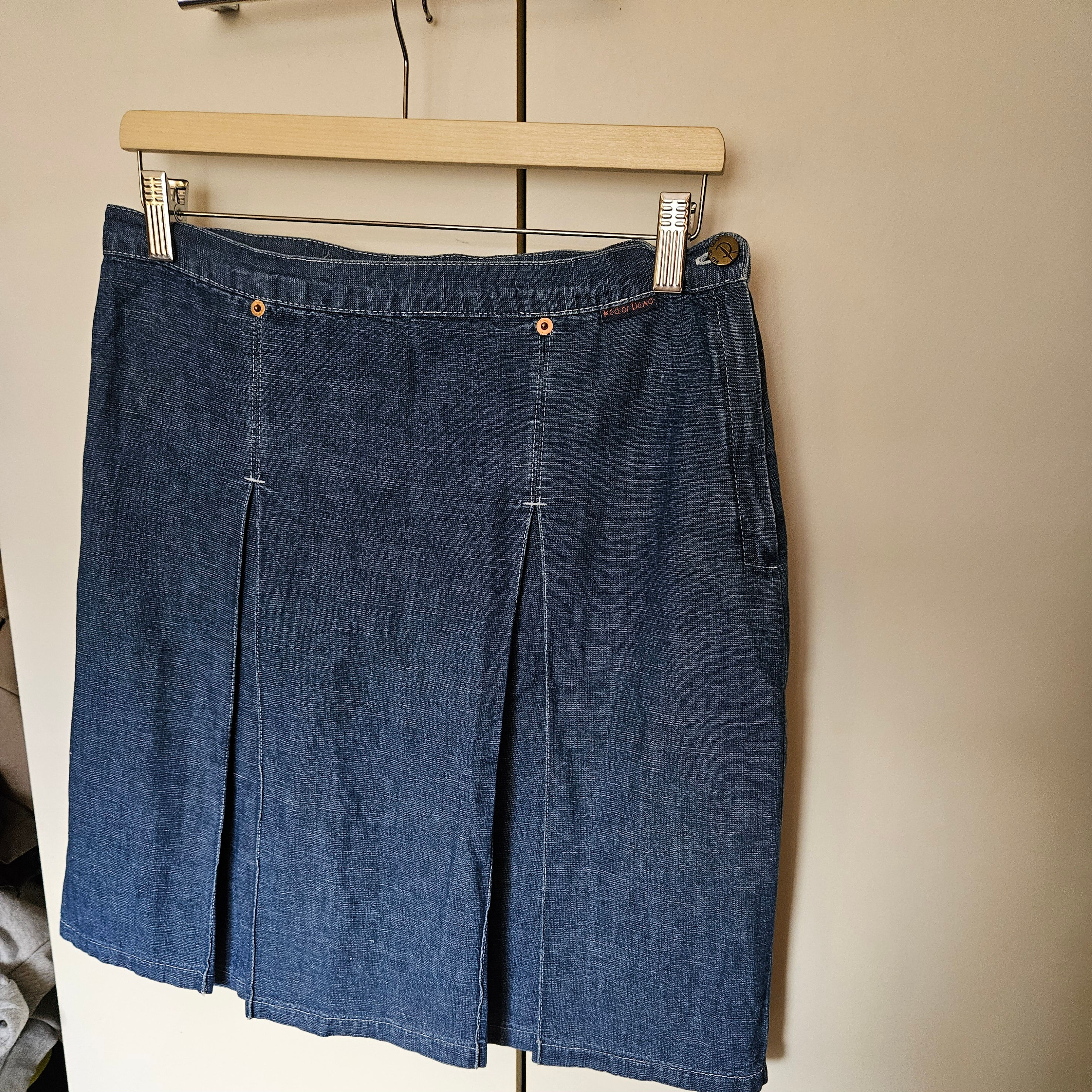 Red or Dead y2k Cotton Linen Mix Skirt UK Size 12 32"