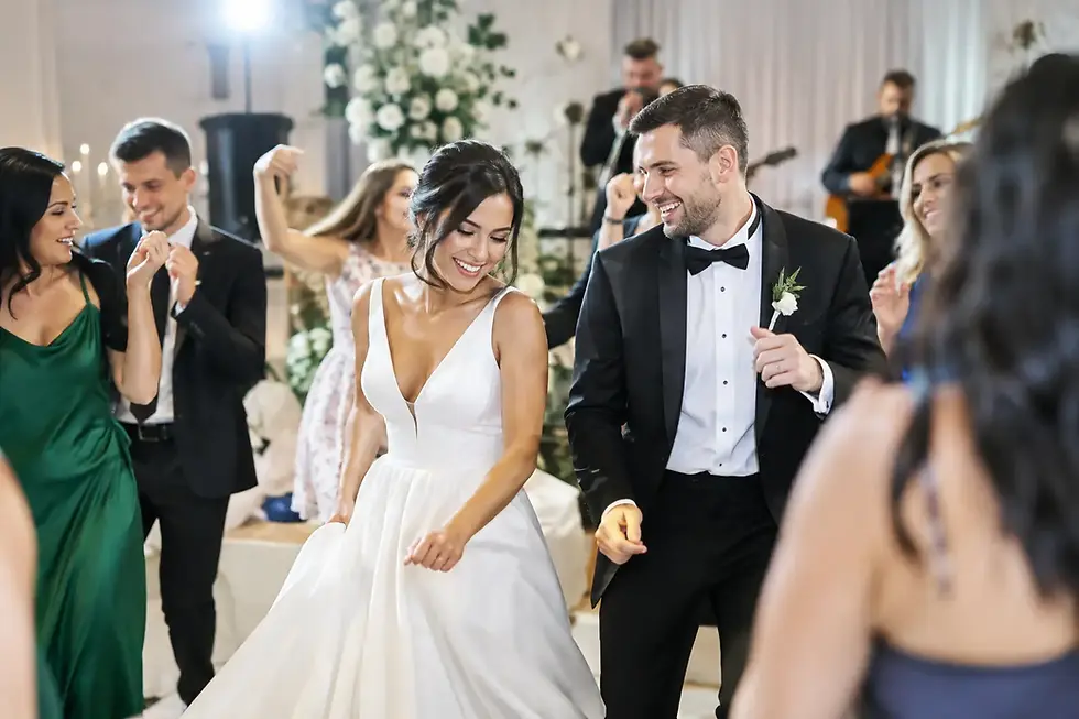 Wedding Reception Timeline That Keeps the Party Moving