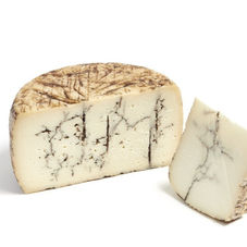 queso-pecorino-moliterno-al-tartufo_edited.jpg