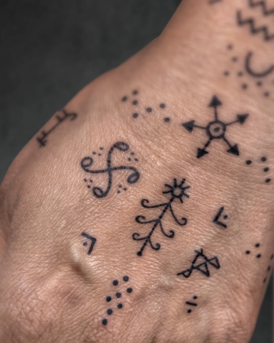 Trajva Tattoo is a tribal tattoo form from Gujarat