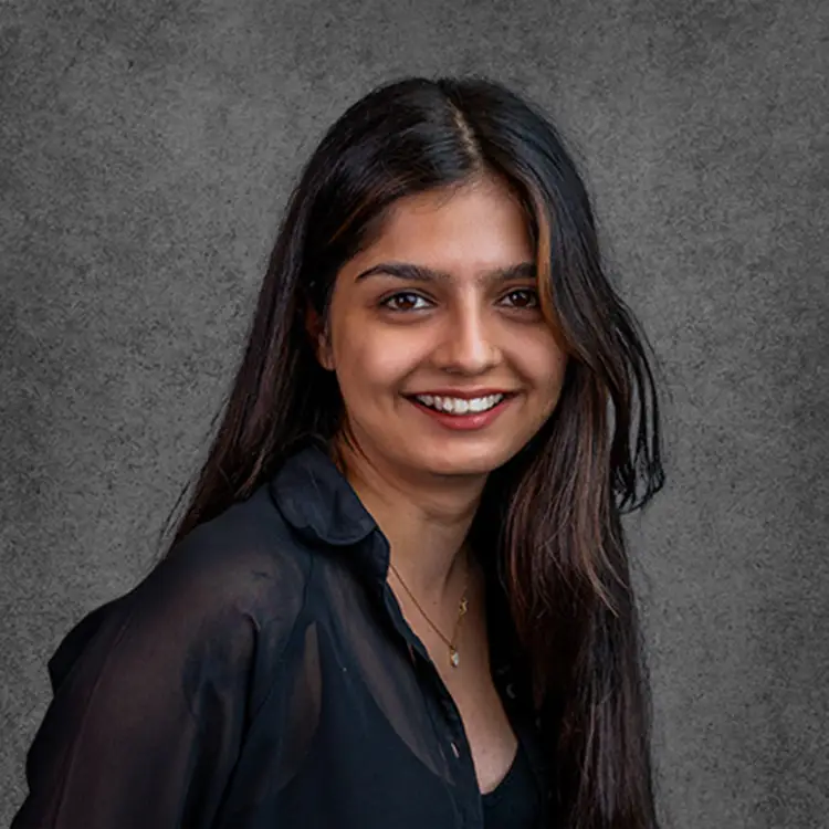 Sakshi Panwar, expert in fine line and minimalist tattoos in Mumbai