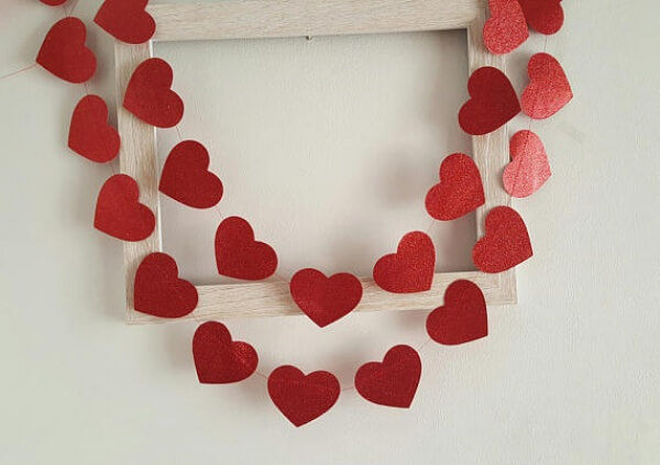 Thumbnail: Red heart Glittery garland string
