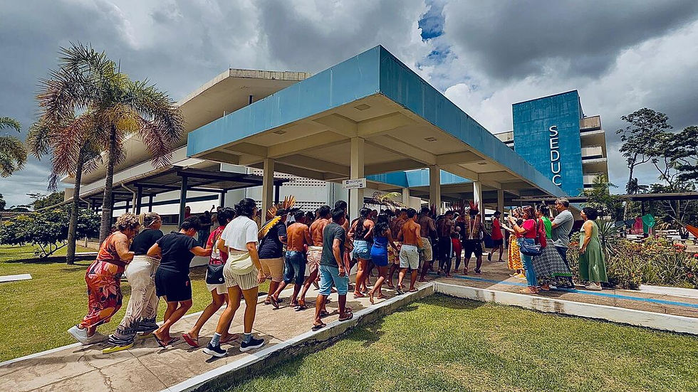 Há oito dias, indígenas de vários povos do Estado ocupam a sede da Seduc em Belém (Foto: Nay Jinknss)