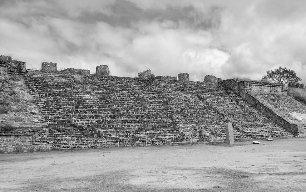 Plataforma en la plaza principal