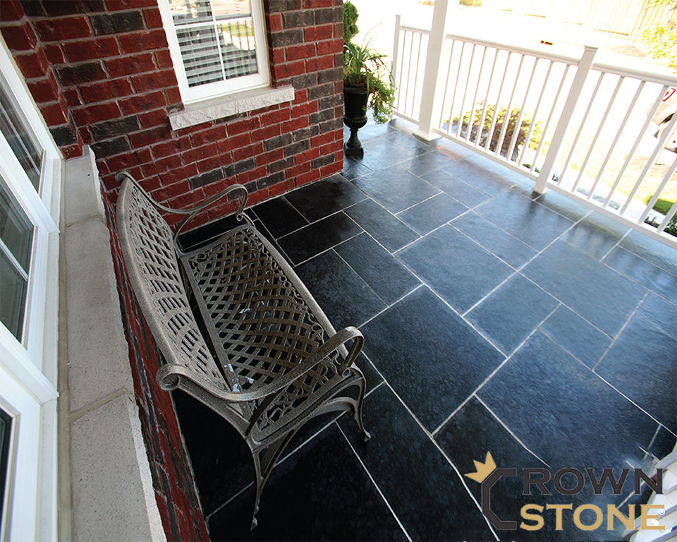 Thumbnail: Kota Black